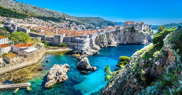 EUROPEAN SUMMER EXPERIENCE! 
